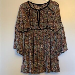 American Eagle - XS, velvet trimmed tunic